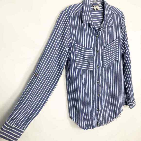 Japna Women's Button Front Striped Shirt Medium - Picture 5 of 9